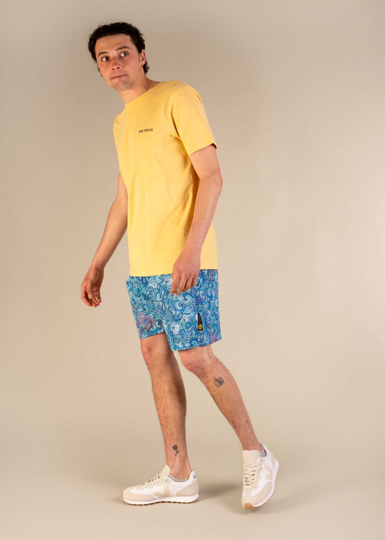 3RD ROCK Adventure shorts for summer - Kai is 6ft 1" with a 32" waist and is wearing a 32. M
