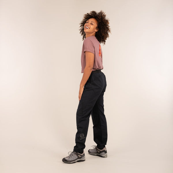 SUPERNOVA | Reinforced Oragnic Stretch Trousers  | 3RD ROCK Clothing - Kendal is 5ft 7" with a 28" waist, 38" hips and wears a size 30/RL F