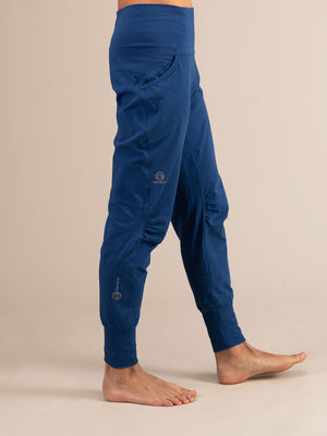 BATABOOM Sweatpants | Super Soft Organic Sweats | 3RD ROCK Clothing -  Billy is 5ft 11 with a 30