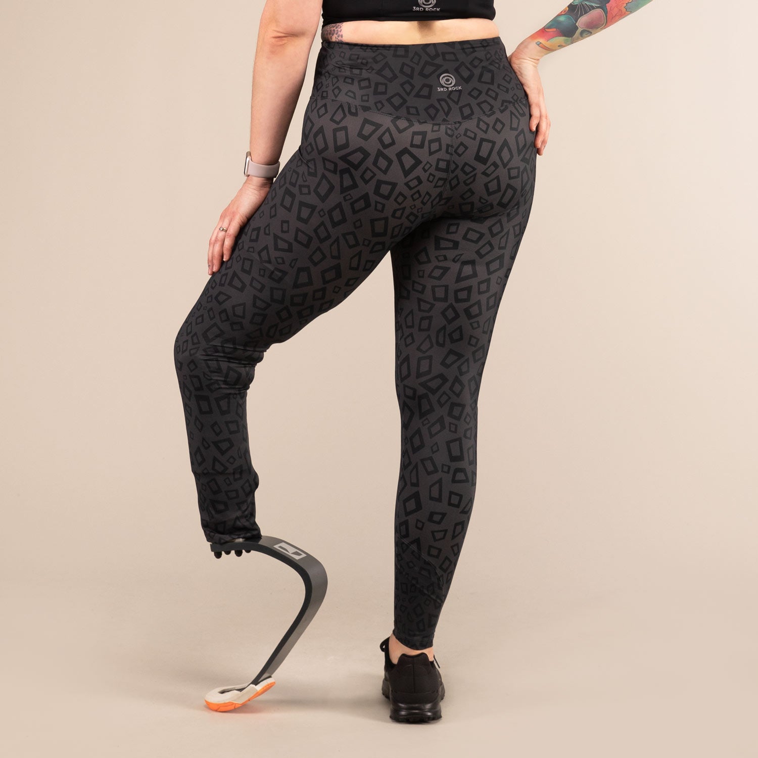 TITAN MINIMAL LEOPARD | Printed Recycled Leggings | 3RD ROCK Clothing -  Laura is 5ft 6 with a 31.5" waist, 43" hips and wears a size 14 F