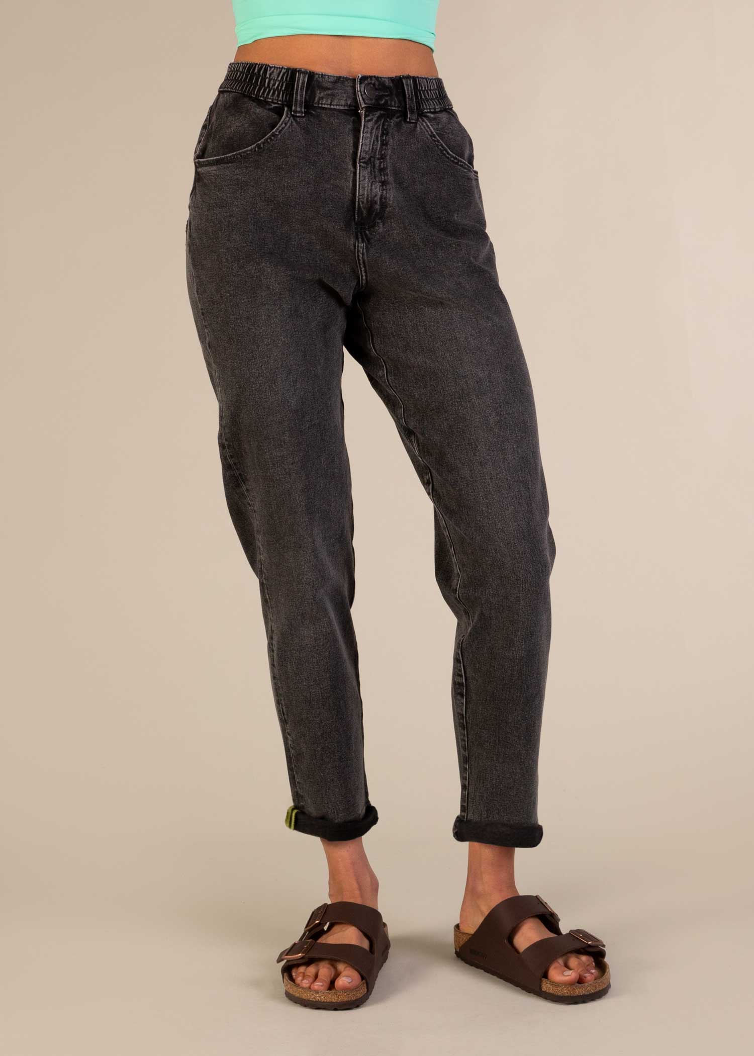 3RD ROCK Sustainable Unisex Denim Jeans - Natasha is 5ft 9" with a 25" waist, and is wearing a 28 RL. F