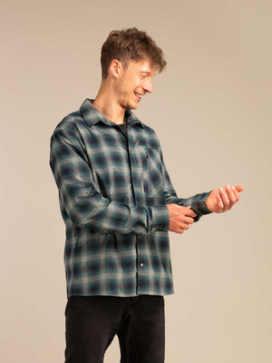 3RD ROCK clothing active buttoned flannel shirt - Jerome is 5ft 10