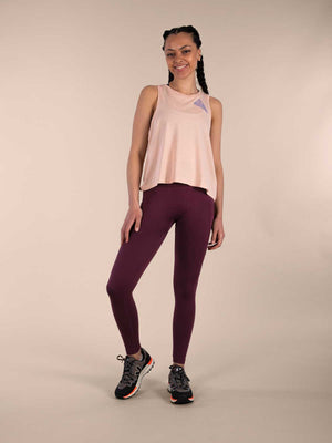 3RD ROCK Salma Leggings made with Seamless Technology - Aaliya is 5ft 8
