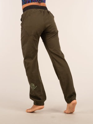 SUPERNOVA | Reinforced Oragnic Stretch Trousers  | 3RD ROCK Clothing - Kendal is 5ft 7