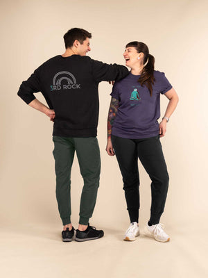3rd rock organic cotton unisex trousers - Laura is 5ft 6 with a 31