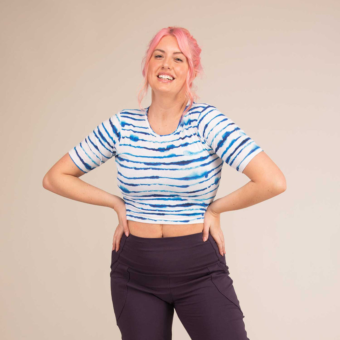 Sophie is 5ft 9 with a 40.5" bust and wears a size L