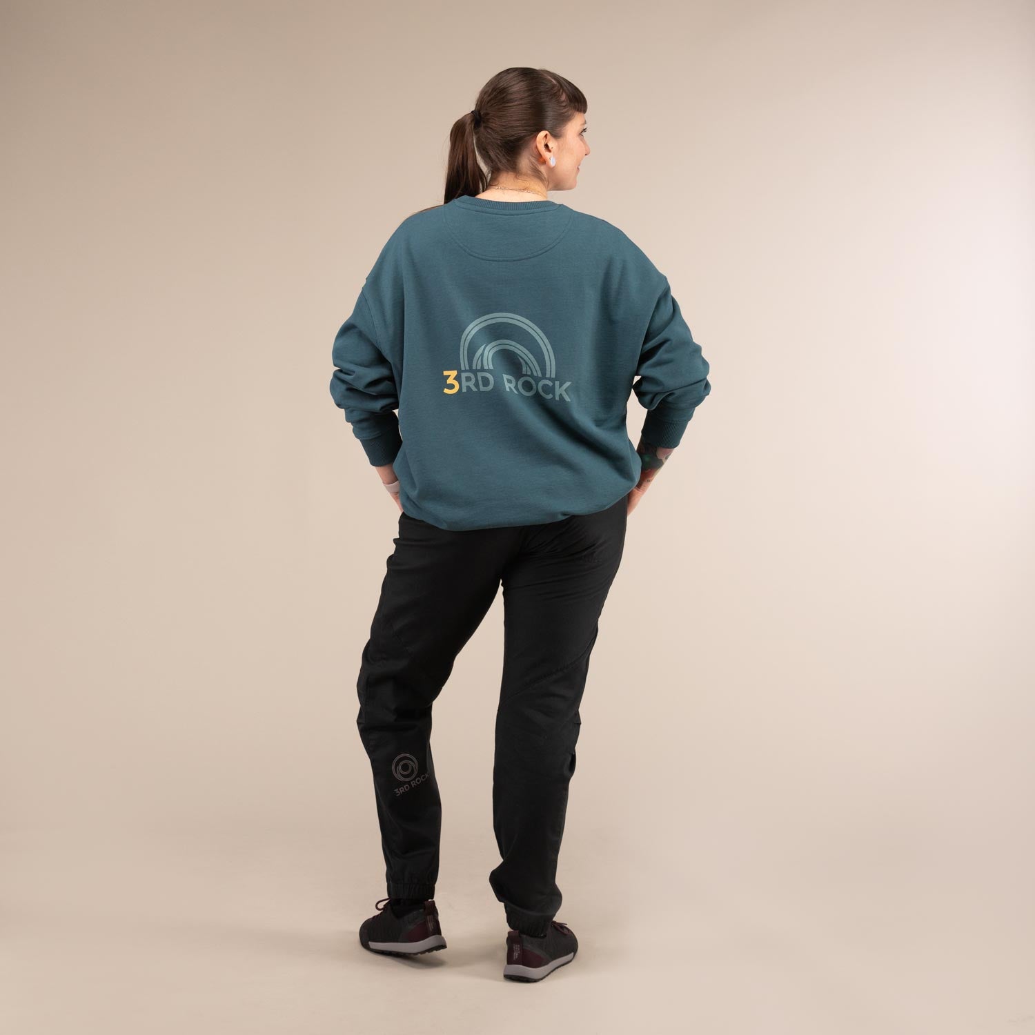 CHARLIE SWEATSHIRT | Oversized Organic Sweatshirt | 3RD ROCK Clothing -  Laura is 5ft 6 with a 36" bust and wears a size M F
