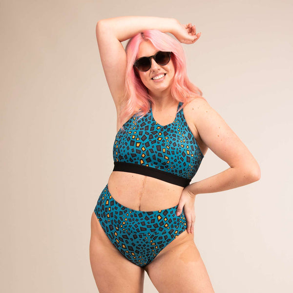 EQUINOX MINIMAL REPTILE | Reversible Recycled Sports Bra | 3RD ROCK Clothing -  Sophie is a 34G with a 32" underbust, 40.5" overbust and wears a size 16 F