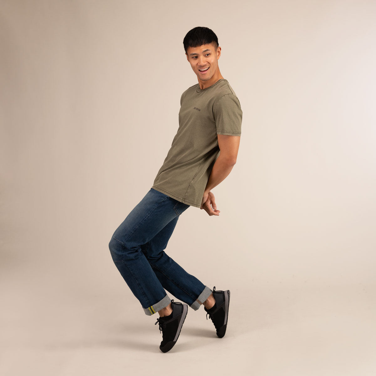MERCURY JEANS | Comfort Fit Eco Jeans | 3RD ROCK Clothing -  Donald is 6ft 1 with a 29" waist, 36" hips and wears a 30/LL.  M
