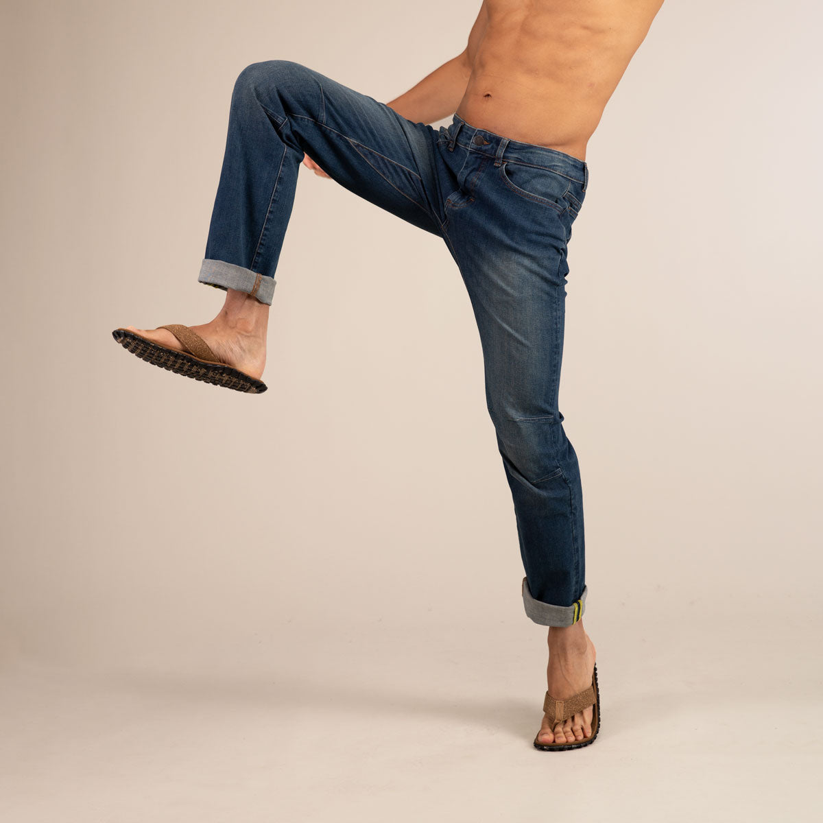 MERCURY JEANS | Comfort Fit Eco Jeans | 3RD ROCK Clothing -  Donald is 6ft 1 with a 29" waist, 36" hips and wears a 30/LL.  M