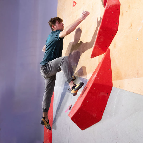 Keiran pushiing his limits at the Summer comp whilst repping the GAIA unisex climbing jeans. M