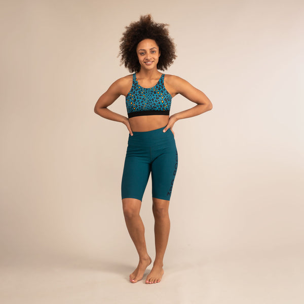 EQUINOX MINIMAL REPTILE | Reversible Recycled Sports Bra | 3RD ROCK Clothing -  Kendal is a 34D with a 32" underbust, 36" overbust and wears a size 12 F