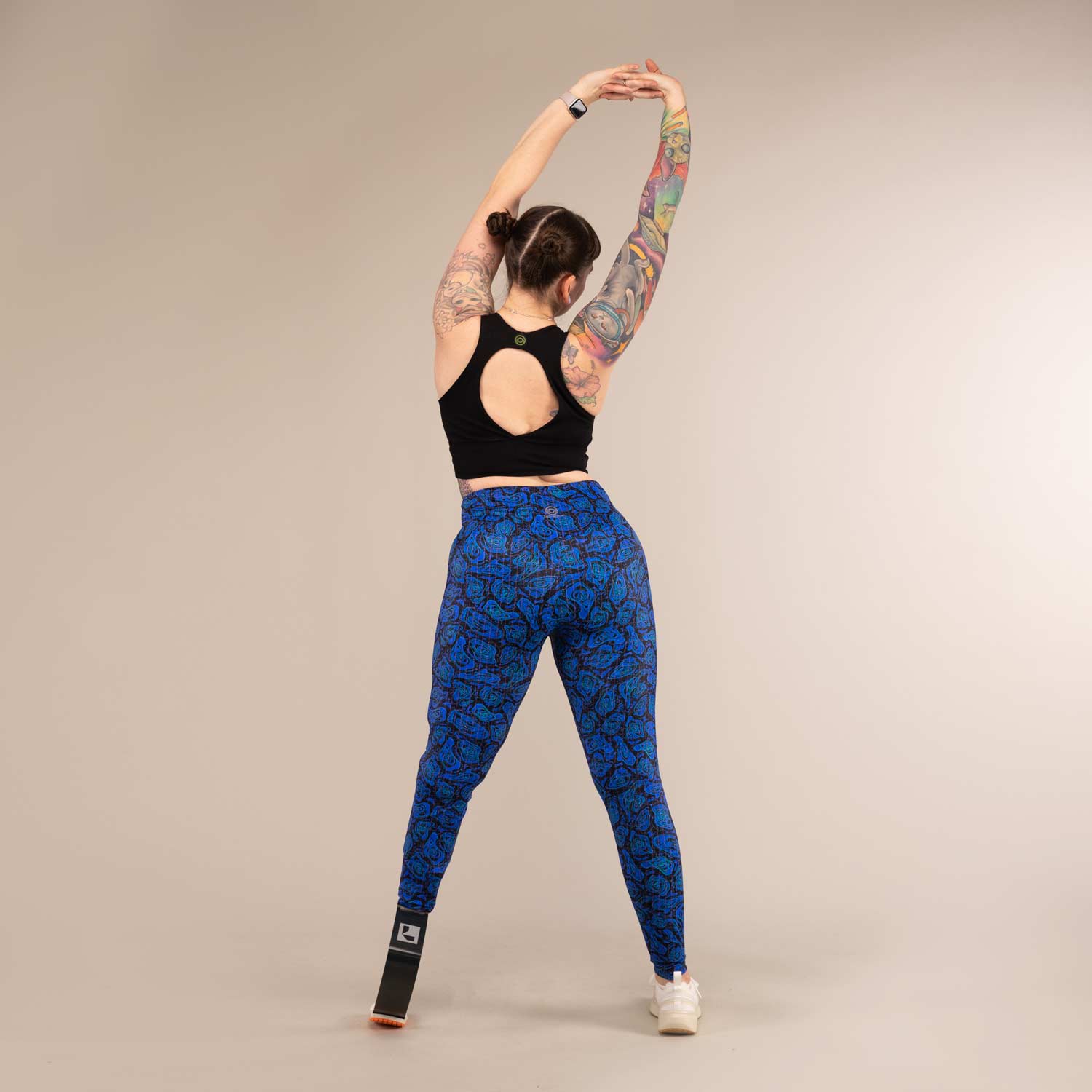 TITAN GEO JAGUAR LEGGINGS | Printed Recycled Leggings | 3RD ROCK Clothing -  Laura is 5ft 6 with a 31.5" waist, 43" hips and wears a size 14 F